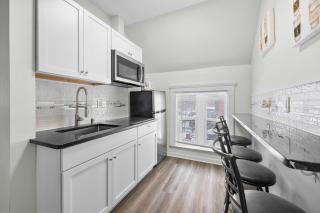 2nd-Floor Retreat in Vibrant Detroit 2 Bedroom - Detroit - 5