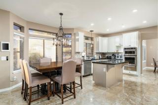 Pinnacle Perfection by Porter Heated Pool Spa w Outdoor Putting Green - Scottsdale - 6