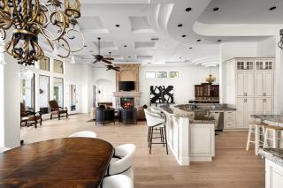 Mystique Paradise modern mixed with eclectic treasure - Scottsdale - 4