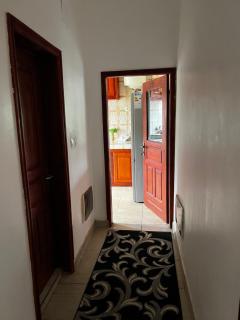 Appartement Jardin Dachille - Résidence Shalom Bonamoussadi avec Wifi, Clim, Parking, Gardien 24h - Douala - 3