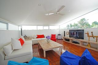 Comfy and Relaxing Abode Villa Jumah - Canggu - 4