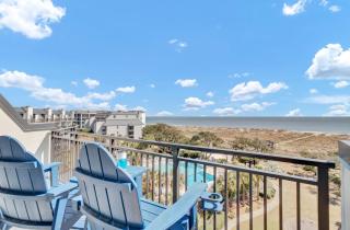 415 B Shipwatch by AvantStay Oceanfront Penthouse w Amazing Views - Isle of Palms - 9