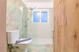 Acropolis Luxurious Apt 100 Mbps Metro Garden - Atenas - 3