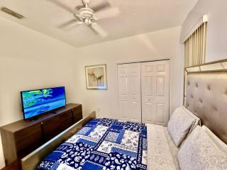 Grand Luxury 4BR Pool Home Near Disney Parks - 1