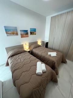 Bay Seafront Apartment - Marsaskala - 8