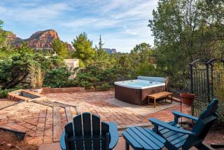 Brewer Road Private Hot Tub Stunning Red Rock Views Modern Southwestern Charm - Sedona - 9