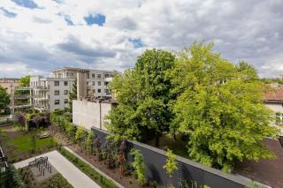 Modern & Luxurious Apartment with Balcony & Parking Cracow by Renters Prestige - Cracovia - 1