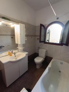 Sea and Field Retreat - Agios Georgios Pagon - 5