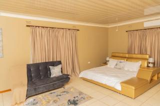 Kwena Cottage - Molepolole - 1