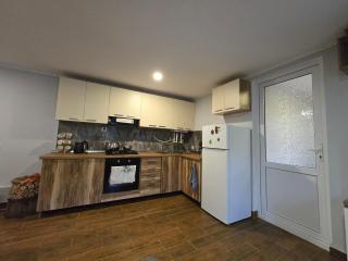 Dariani Cottage - Oni - 9