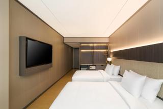 HARRIS Hotel & Suites Nagoya Batam - 3