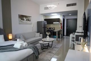Elegant Studio - Dubai Marina - 5 mins from JBR Beach & The walk - Dubai - 7