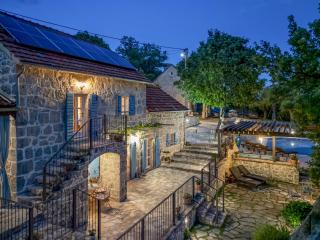 Holiday Home Sonja - Makarska Exklusiv - 0