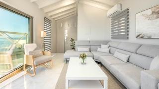 Sea n Sky by WhiteDream Villas - 2