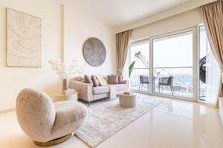 Luxury 1BR with Private Beach Access - 1