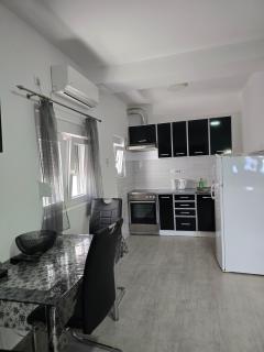 SunSea Studio Apartment - Ðenovići - 2