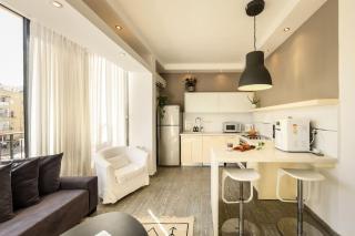 Charming 1 BR Apt w Sliding Window in Tel Aviv and Shelter by Sea N' Rent - Tel Aviv - 8