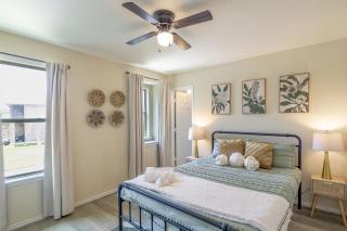 Family-Perfect 4BR House - Fenced Yard & Style - San Antonio - 9