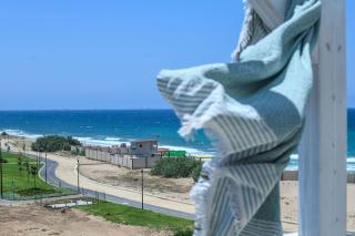 Authentic Beachfront Apartment by Sea N' Rent - Nahariya - 4