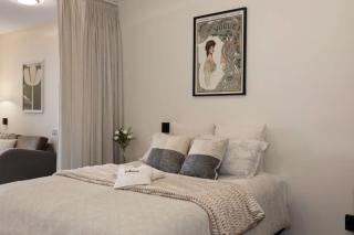 Mt Victoria Studio - Kitchen Bath Tub Sleeps 2 - Wellington - 9