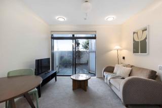 Mt Victoria Studio - Kitchen Bath Tub Sleeps 2 - 7