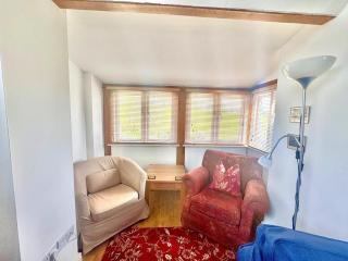 4 Bed in Abergavenny 90003 - Gilwern - 1