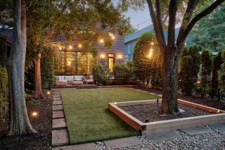 Luxury 4-Bedroom Retreat Near Downtown - Nashville - 5