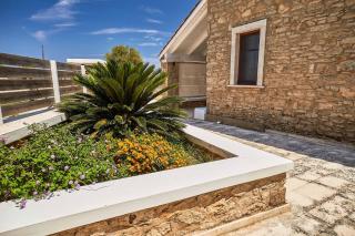 Villa St Dennis - Makris Gialos - 3