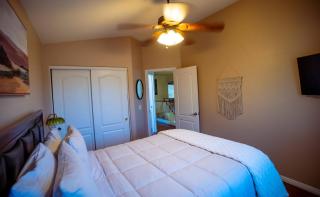 Full house w/ private heated pool and pizza oven! - 4