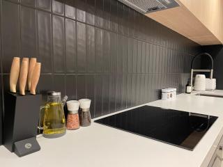 LUX NEW CBD Retreat - 2Bed2Bath With Parking! - Christchurch - 7