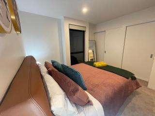 LUX NEW CBD Retreat - 2Bed2Bath With Parking! - Christchurch - 2