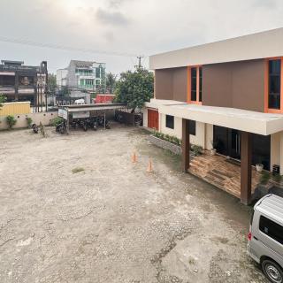 Hotel Gandamanah Mitra RedDoorz - Bekasi - 1