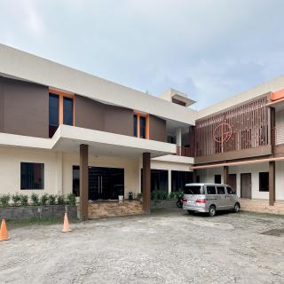 Hotel Gandamanah Mitra RedDoorz - Bekasi - 6