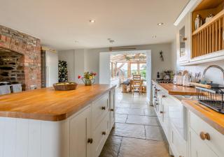 Wood Farm Barn - Brecon - 8