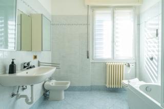 Spacious Apartment with Panoramic Views in Lecco - Lecco - 4