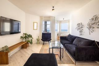 Chic 3BR Apt w Parking on the Beach with Shelter by Sea N' Rent - 9