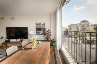 Spacious & Bright 3BR Apt Near the Beach & Port with Shelter by Sea N' Rent - Tel Aviv - 7