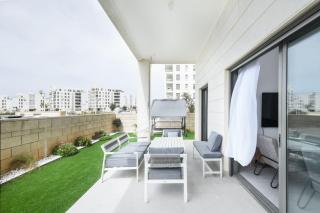 Stylish Coastal Oasis by Sea N' Rent - Naharia - 0