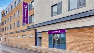 Modern EnSuite near Romford Town Centre and Metro Line - Romford - 0