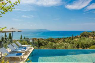 Mounda Beach Villa - 1