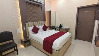 Smooth Checkin by Sion TriTon - Mumbai - Mumbai - 0