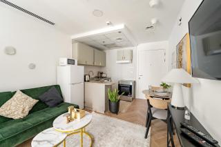 Bright Studio in Dubai Gate 2 - 5