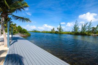 Caribe Sun - Modern Villa with Pool! Walk to the Rum Point Club & Kaibo - 1