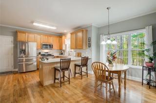 Spacious 4BR Getaway Near Atl - Douglasville - 8