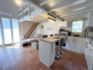 Le Costabella - Appartement pour 4 personnes à 5 minutes de la plage de l'Almanarre à Hyères - Hyères - 4