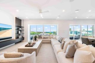 Aqua Second Floor Residence - George Town - 9