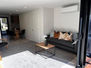 Luxury CBD 2Bed2Bath With Parking Near Parks - Christchurch - 0