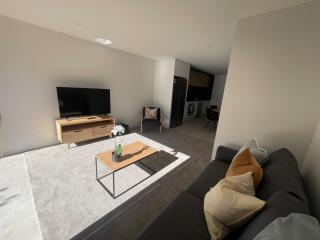 Luxury CBD 2Bed2Bath With Parking Near Parks - Christchurch - 8