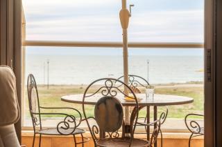 Nahariya Beachside Comfort Stay by Sea N Rent - Nahariyya - 3