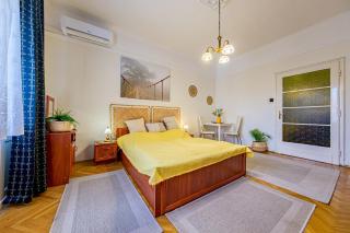 Balzac Apartment 2 - with AC - Budapest - 4